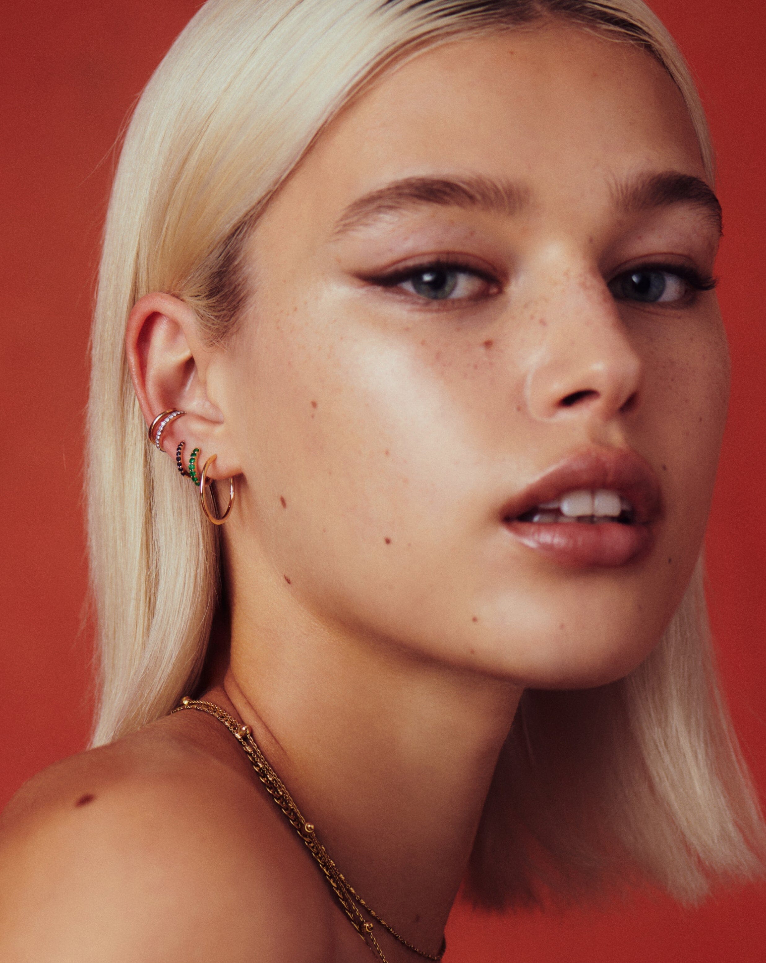 Solid Gold Classic Small Hoop Earrings